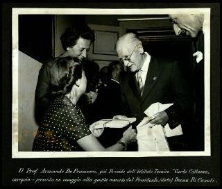 Giovanni Gronchi all'inaugurazione della Sala del Tiepolo nel Palazzo Isimbardi, sede della amministrazione provinciale di Milano