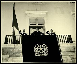 Giovanni Gronchi partecipa alla celebrazione del decennale della ricostituzione della provincia di Caserta