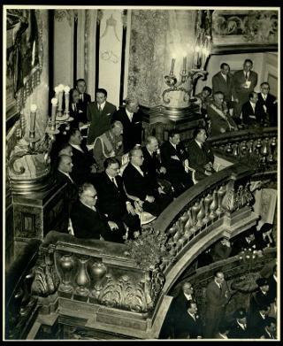 Giovanni Gronchi partecipa alla celebrazione del decennale della ricostituzione della provincia di Caserta