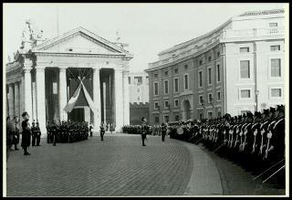Giovanni Gronchi all'udienza pontificia in Vaticano