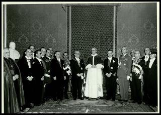 Giovanni Gronchi all'udienza pontificia in Vaticano