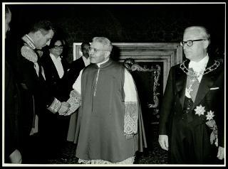 Giovanni Gronchi all'udienza pontificia in Vaticano