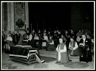 Giovanni Gronchi all'udienza pontificia in Vaticano