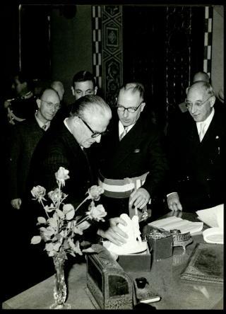 Giovanni Gronchi in visita alla città di Carrara
