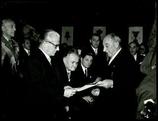 Giovanni Gronchi in visita alla città di Carrara