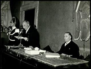 Giovanni Gronchi in visita alla città di Carrara
