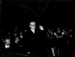 Giovanni Gronchi in visita alla città di Carrara