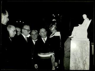 Giovanni Gronchi in visita alla città di Carrara