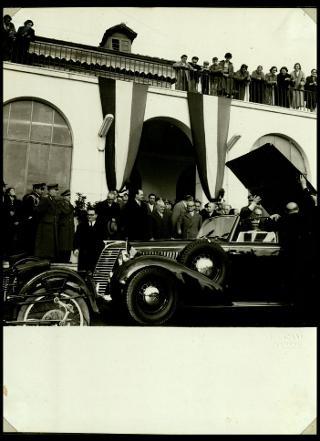 Giovanni Gronchi in visita alla città di Carrara