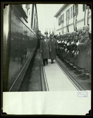 Giovanni Gronchi visita la città di Pontremoli