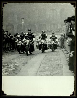 Giovanni Gronchi visita la città di Pontremoli