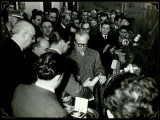 Giovanni Gronchi visita la città di Pontremoli