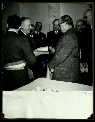 Giovanni Gronchi visita la città di Pontremoli