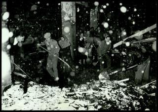 Testimonianze delle officine grafiche Trevisan di Castelfranco Veneto con la documentazione della distruzione a causa di un incendio il 9 gennaio 1956 fino alla ripresa dell'attività nel gennaio 1957