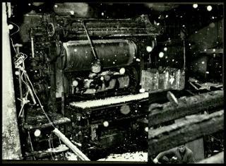 Testimonianze delle officine grafiche Trevisan di Castelfranco Veneto con la documentazione della distruzione a causa di un incendio il 9 gennaio 1956 fino alla ripresa dell'attività nel gennaio 1957