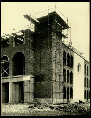 Costruzione del tempio dedicato ai caduti e dispersi in Russia a Cargnacco nel 1956 su progetto dell'architetto Giacomo Della Mea di Udine