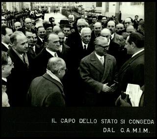 Giovanni Gronchi visita il Centro addestramento maestranze industriali