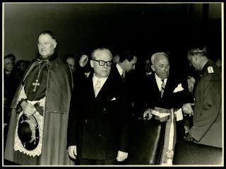Giovanni Gronchi partecipa all'inaugurazione del grande bacino di carenaggio della Società esercizio bacini napoletani