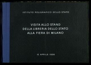 Giovanni Gronchi visita lo stand della libreria dello Stato alla Fiera di Milano