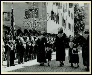 Giovanni Gronchi partecipa alla celebrazione del Cinquantenario del traforo del Sempione (1906-1956)