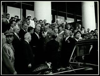 Giovanni Gronchi partecipa alla rassegna internazionale elettronica, nucleare e teleradiocinematografica tenutasi al Palazzo dei Congressi di Roma EUR dal 28 giugno al 15 luglio 1956