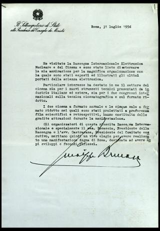 Giovanni Gronchi partecipa alla rassegna internazionale elettronica, nucleare e teleradiocinematografica tenutasi al Palazzo dei Congressi di Roma EUR dal 28 giugno al 15 luglio 1956