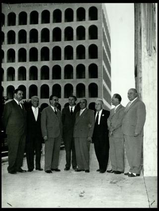 Giovanni Gronchi partecipa alla rassegna internazionale elettronica, nucleare e teleradiocinematografica tenutasi al Palazzo dei Congressi di Roma EUR dal 28 giugno al 15 luglio 1956