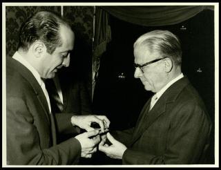 Giovanni Gronchi al VI Congresso nazionale della stampa italiana a Trieste