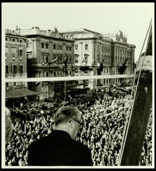Giovanni Gronchi al VI Congresso nazionale della stampa italiana a Trieste