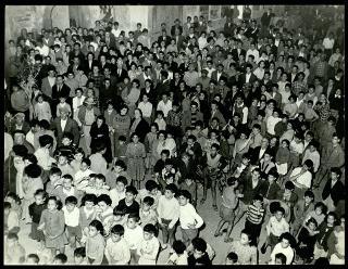 Proiezioni con il cinemobile nel 1956