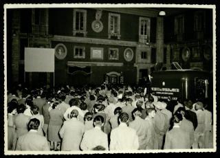 Proiezioni con il cinemobile nel 1956