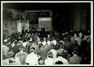 Proiezioni con il cinemobile nel 1956