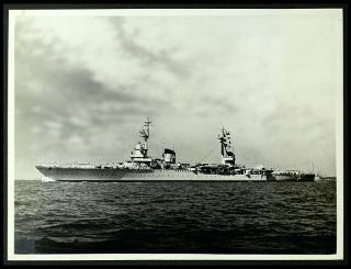 Giovanni Gronchi visita l'Accademia navale di Livorno in occasione del 75° anniversario dell'Istituto