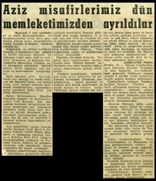 Ritagli di giornali della stampa turca sul viaggio di Gronchi ad Ankara ed Istanbul