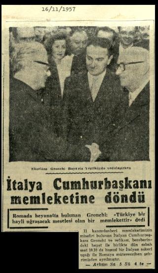 Ritagli di giornali della stampa turca sul viaggio di Gronchi ad Ankara ed Istanbul