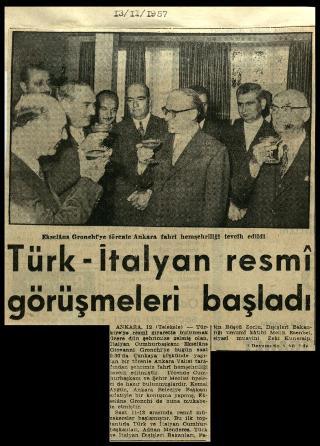 Ritagli di giornali della stampa turca sul viaggio di Gronchi ad Ankara ed Istanbul
