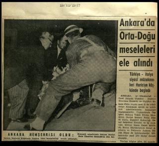 Ritagli di giornali della stampa turca sul viaggio di Gronchi ad Ankara ed Istanbul