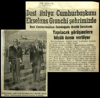 Ritagli di giornali della stampa turca sul viaggio di Gronchi ad Ankara ed Istanbul