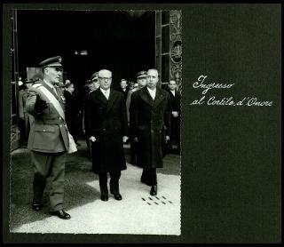 Giovanni Gronchi visita il Palazzo dell'Arsenale di Torino, sede delle Scuole di applicazione d'arma in occasione dell'inaugurazione dell'Anno accademico 1957-58