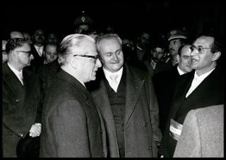 Giovanni Gronchi visita la città di Assisi