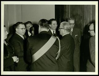 Giovanni Gronchi visita la città di Taranto