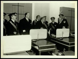 Giovanni Gronchi visita la città di Taranto