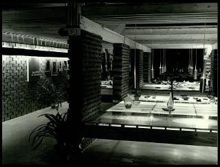 Giovanni Gronchi inaugura la XXII edizione della Mostra internazionale dell'artigianato a Firenze
