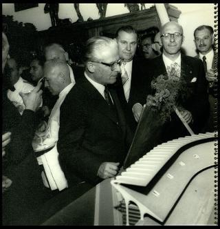 Giovanni Gronchi visita San Paolo del Brasile