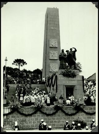 Il Presidente Giovanni Gronchi visita la città di Caxias do Sul durante il viaggio in Brasile
