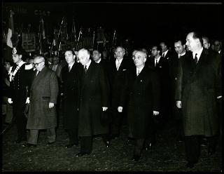 Giovanni Gronchi partecipa alle celebrazioni del 40° anniversario della Vittoria a Roma