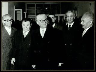 Giovanni Gronchi inaugura a Torino la nuova sede dell'Istituto provinciale per l'infanzia