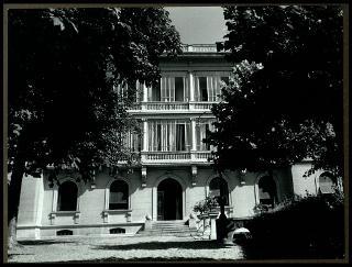 Giovanni Gronchi inaugura a Torino la nuova sede dell'Istituto provinciale per l'infanzia