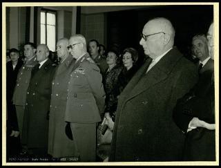 Giovanni Gronchi inaugura il monumento ai caduti a Busto Arsizio