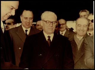 Giovanni Gronchi posa la prima pietra del Villaggio dei ferrovieri a Roma-Val Melaina